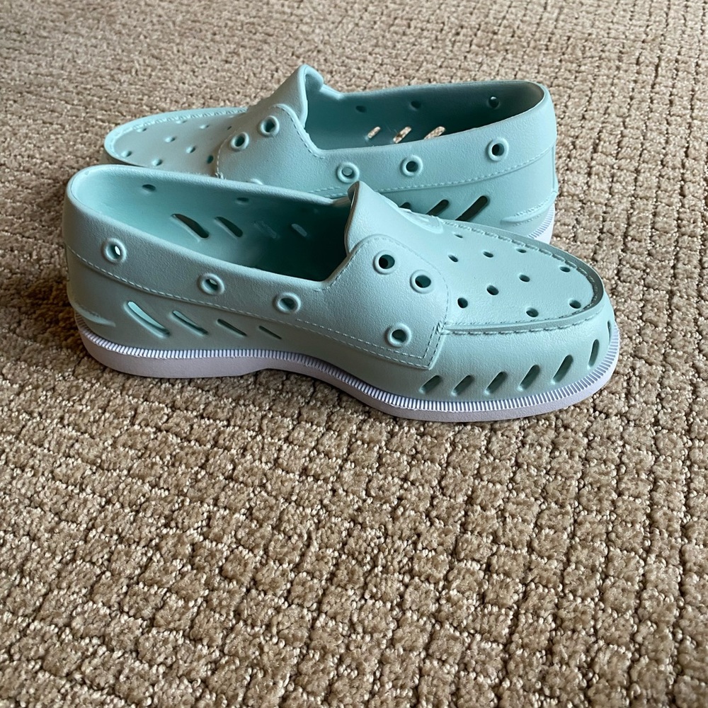 Sperry Float Shoes Size 6 - image 7